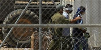   "الجارديان" تسلط الضوء على تقرير أممي حول تعذيب الفلسطينيين في سجون الاحتلال