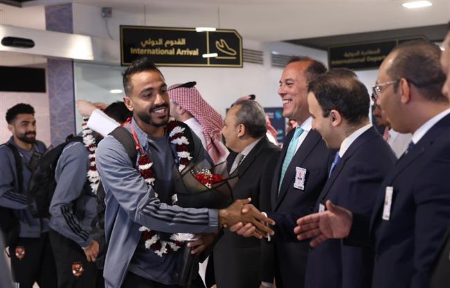 كأس مصر .. الأهلي يصل السعودية استعدادا لمواجهة الزمالك
