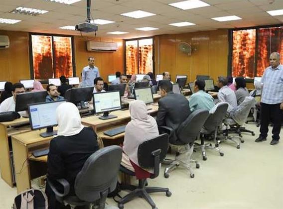 مركز التحول الرقمي يجري اختبارات لـ 102 باحث بـ جامعة جنوب الوادي 