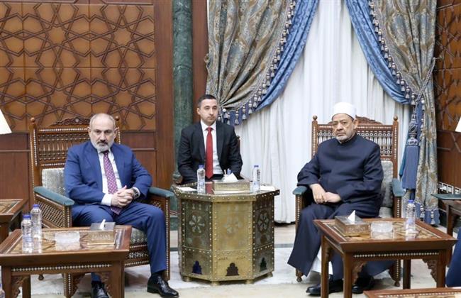 شيخ الأزهر ورئيس وزراء أرمينيا يتفقان على تنظيم معرض للمخطوطات الإسلامية
