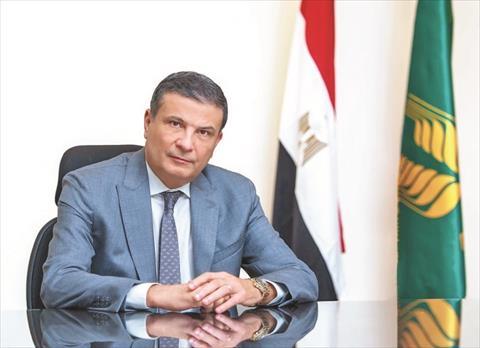رئيس البنك الزراعي المصري : تحرير سعر الصرف سيؤدي لتنشيط الانتاج و استقرار الأسعار