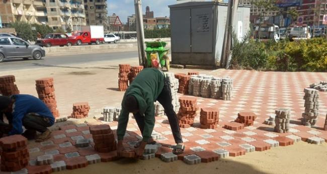 محافظ الغربية يتابع أعمال تركيب الإنترلوك بالطريق السريع مع شارع المماليك