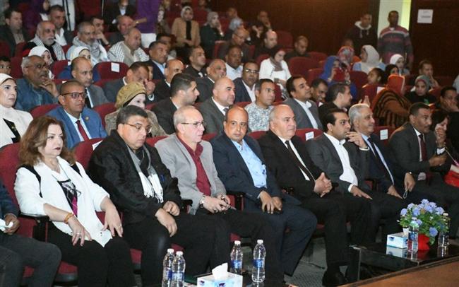 محافظ قنا يشهد حفل ختام المهرجان الدولي لشباب الجنوب في دورته الثامنة