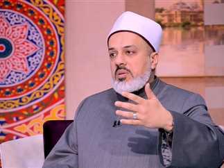 حكم طلب الإجازة والذهاب للعمل متأخرا طوال شهر رمضان