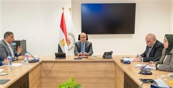 وزير الري يؤكد حرصه على متابعة أعمال وحدة تحصيل مستحقات الوزارة