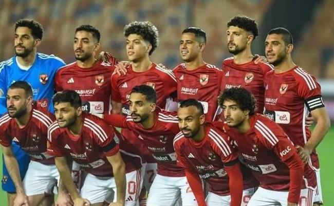 كأس مصر .. الأهلي يرتدي القميص الأحمر والشورت الأسود أمام الزمالك 