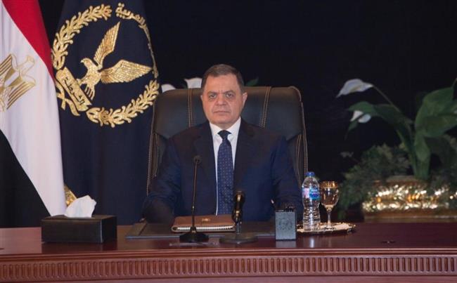 وزير الداخلية يهنئ رئيس الأركان بمناسبة قرب حلول شهر رمضان المعظم