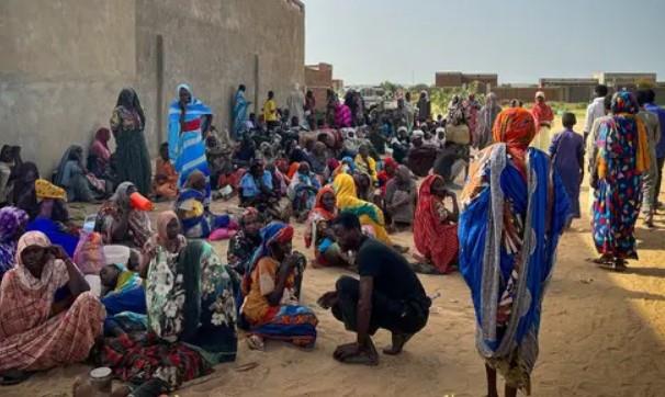 فرنسا ترحب بقرار السودان بالموافقة على إدخال المساعدات الإنسانية عبر الحدود مع تشاد