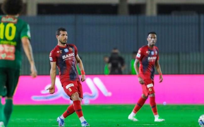 الدوري السعودي .. طارق حامد يشارك في فوز ضمك على الوحدة بهدف نظيف