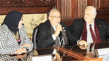تكريم نماذج ملهمه مشرفة للمرأة المصرية اثناء احتفالية اليوم العالمى للمركز الأفريقى