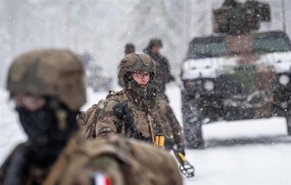 وزير الدفاع الفرنسي: لن نرسل قوات للقتال في أوكرانيا لكن هناك خيارات أخرى