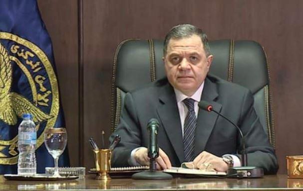 وزير الداخلية يهني وزير الدفاع بيوم الشهيد