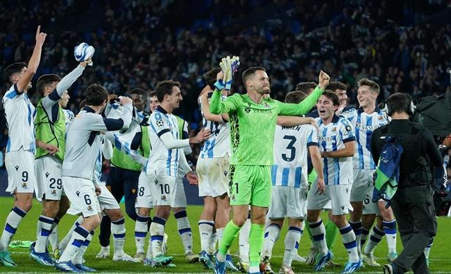 الدوري الإسباني .. ريال سوسيداد يحقق فوزًا مثيرًا على غرناطة