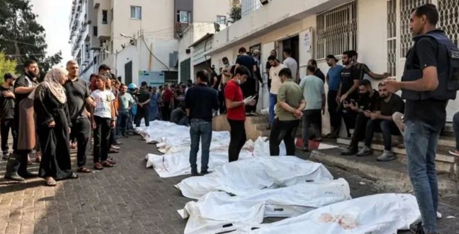 العثور على جثامين 300 شهيد بعد انسحاب قوات الاحتلال من مجمع الشفاء في غزة