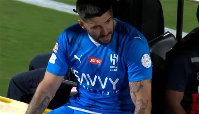 دوري روشن السعودي .. الهلال يعلن إصابة "ميتروفيتش" في العضلة الخلفية