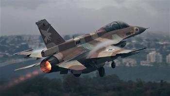   غارات طيران الاحتلال الإسرائيلي تستهدف 10 مواقع لحزب الله 