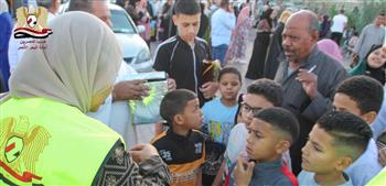    "المصريين" بالبحر الأحمر يوزع الهدايا والحلوى على المواطنين عقب صلاة العيد