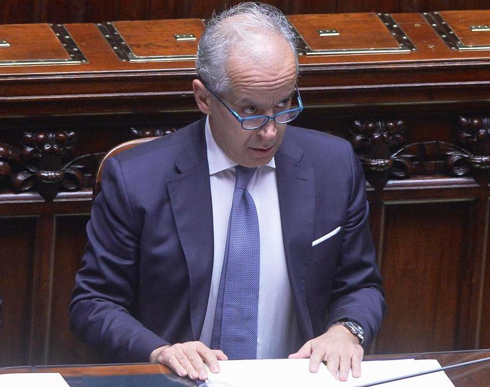 وزير الداخلية الإيطالي : أوروبا تفرض إجراءات إعادة هيكلة مراكز المهاجرين لضمان "طرد فعال"