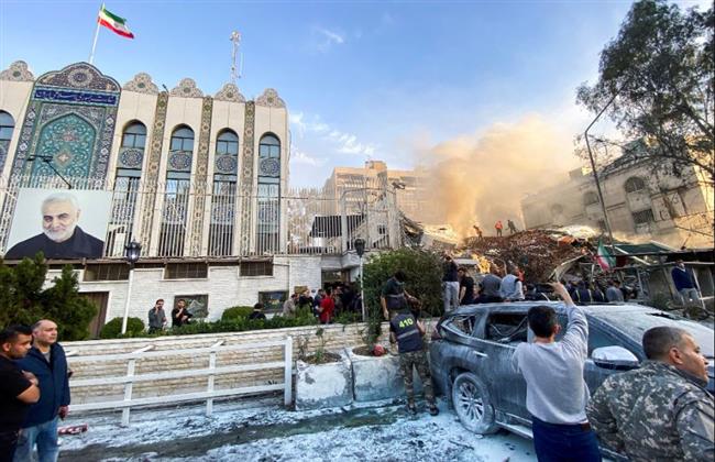 صحيفة فرنسية تسلط الضوء على 3 سيناريوهات لـ هجوم إيراني محتمل ضد إسرائيل