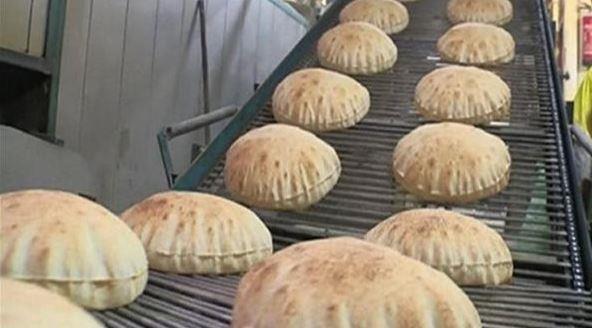 انخفاض سعر رغيف العيش السياحي 25% بعد العيد .. فيديو