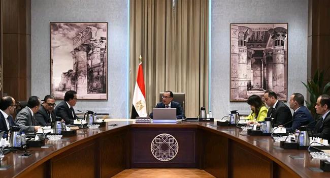 رئيس الوزراء يتابع مشروعات القطاع الصحي ضمن مبادرة "حياة كريمة"