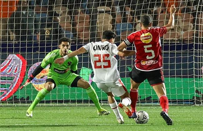قمة الدوري المصري .. الزمالك يفوز على الأهلي 2-1 بهدفي "الجزيري"