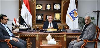 محافظ قنا يوجه بسرعة توصيل المرافق لـ مشروعات الشباب والرياضة