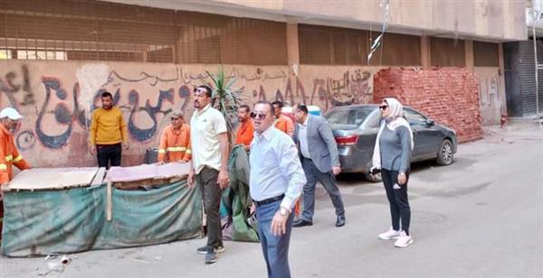 نائب محافظ القليوبية تقود حملة لرفع الإشغالات في طوخ