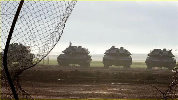 دبابات إسرائيلية تعود إلى شمال غزة وطائرات حربية تقصف رفح