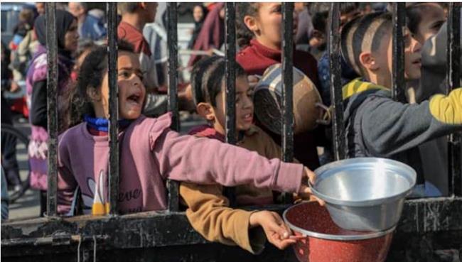  الأردن: الاحتلال يستخدم تجويع الفلسطينيين كسلاح ويعرقل وصول المساعدات