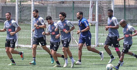  اليوم.. الأهلي يخوض مرانه الأول بالكونغو استعدادا لمواجهة مازيمبي