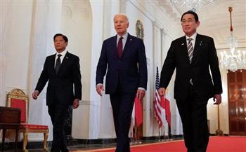   الفلبين تدافع عن محادثاتها الثلاثية مع الولايات المتحدة و اليابان
