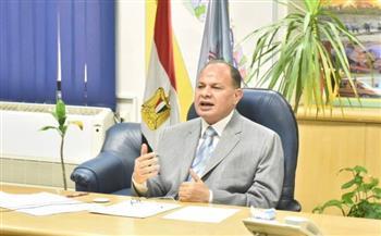 محافظ أسيوط يوجه برفع درجة الاستعداد بالمراكز والمدن والأحياء لوجود نشاط رياح محملة بالأتربة