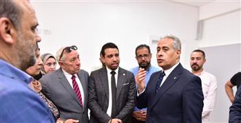 وزير العمل يلتقى عمال مصريين مُرشحين للعمل في موسم حج 2024