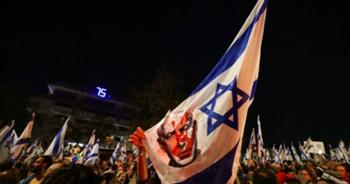   إعلام إسرائيلي: الآلاف يحتجون أمام الكنيست ويطالبون بإجراء انتخابات