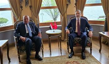   وزير الخارجية يعقد جلسة مباحثات مع نظيره التركي