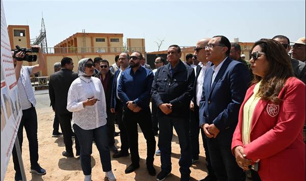 رئيس الوزراء يبدأ زيارة لدمياط لمتابعة سير العمل بالمشروعات التنموية