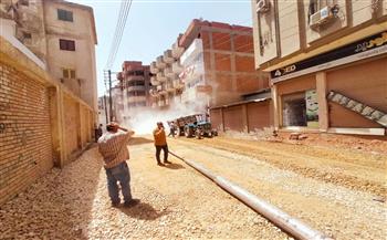   محافظ الغربية يتابع أعمال رصف وتطوير شارع المدارس بـ بسيون