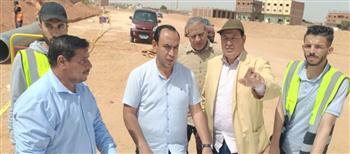 رئيس جهاز الشروق يتابع تنفيذ خط المياه بمنطقة الرابية