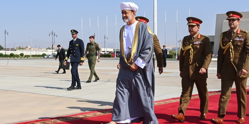 سلطان عمان يتوجه اليوم إلى الإمارات في زيارة تستغرق يومين