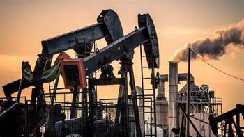  أسعار النفط تواصل التراجع رغم مخاطر الشرق الأوسط 