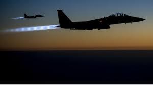   مسئول أمريكي: مقاتلة دمرت قاذفة بعد هجوم صاروخي قرب قاعدة للتحالف بسوريا