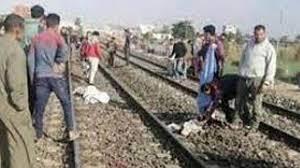   أثناء عبور السكة الحديد.. مصرع عامل و3 من أبنائه صدمهم قطار بالبدرشين