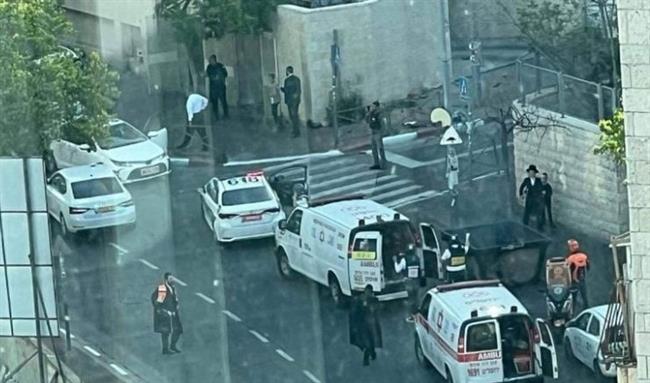 قوات الاحتلال تعتقل فلسطينيين يشتبه بتنفيذهما عملية دهس غرب القدس 