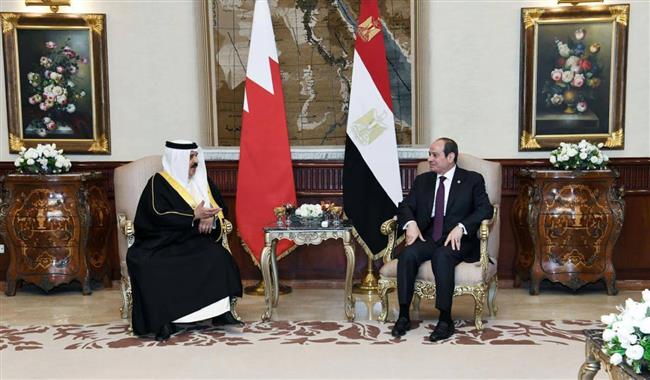 أهمية التوقيت ودلالات زيارة ملك البحرين إلى مصر