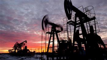   أسعار النفط تتكبد خسائر طفيفة مع انحسار مخاطر الشرق الأوسط 