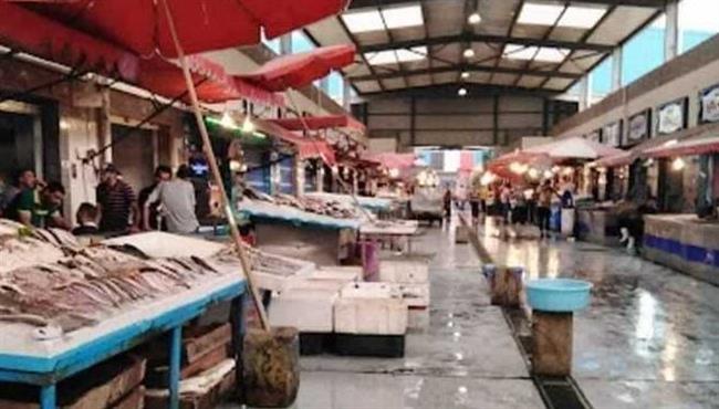 مواطنو بورسعيد يعلنون استمرار مقاطعة سوق الأسماك لحين تخفيض الأسعار