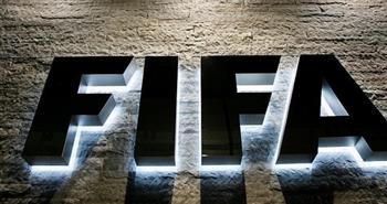   فيفا يقرر حرمان نادي الرجاء المغربي من التعاقد مع لاعبين جدد في الانتقالات الصيفية