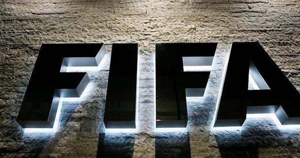 فيفا يقرر حرمان نادي الرجاء المغربي من التعاقد مع لاعبين جدد في الانتقالات الصيفية