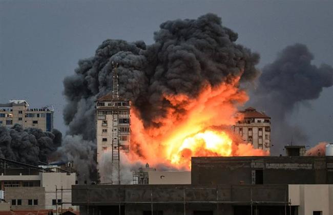 سقوط شهداء ومصابين فلسطينيين في قصف على مناطق متفرقة بغزة